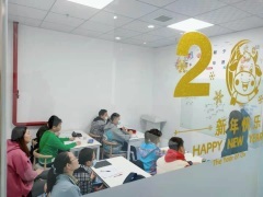 專業(yè)護(hù)航，智慧擇?！兾鳂匪紝W(xué)教育信息咨詢，你身邊的成長(zhǎng)規(guī)劃師
